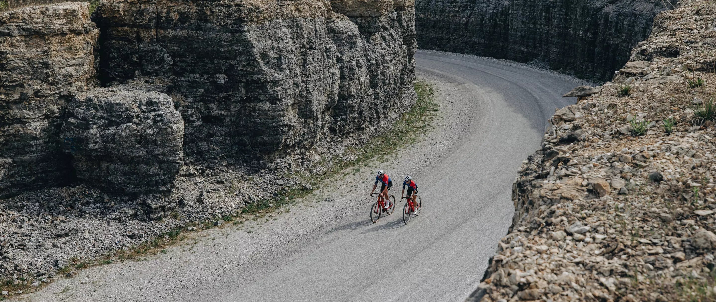 ADVENTURE & GRAVEL